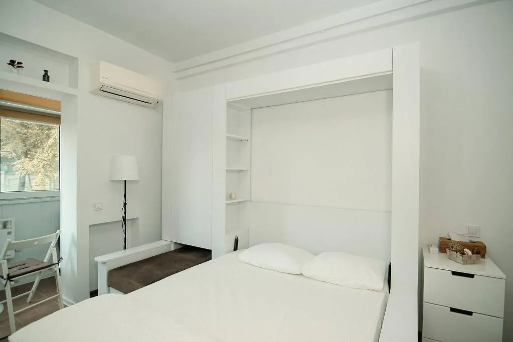 Oasis Studio Central City Bucharest Apartment