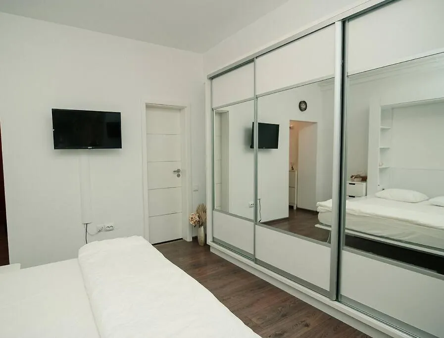 Oasis Studio Central City Bucharest 0*,  Romania